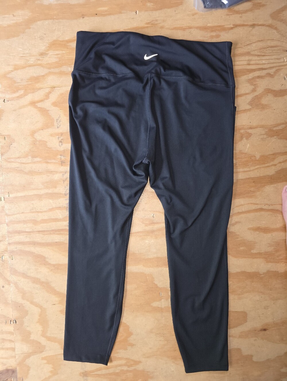 NIKE DRI-FIT, High-Rise Black Active Capri Leggings #YLEG22 - Picture 4 of 12